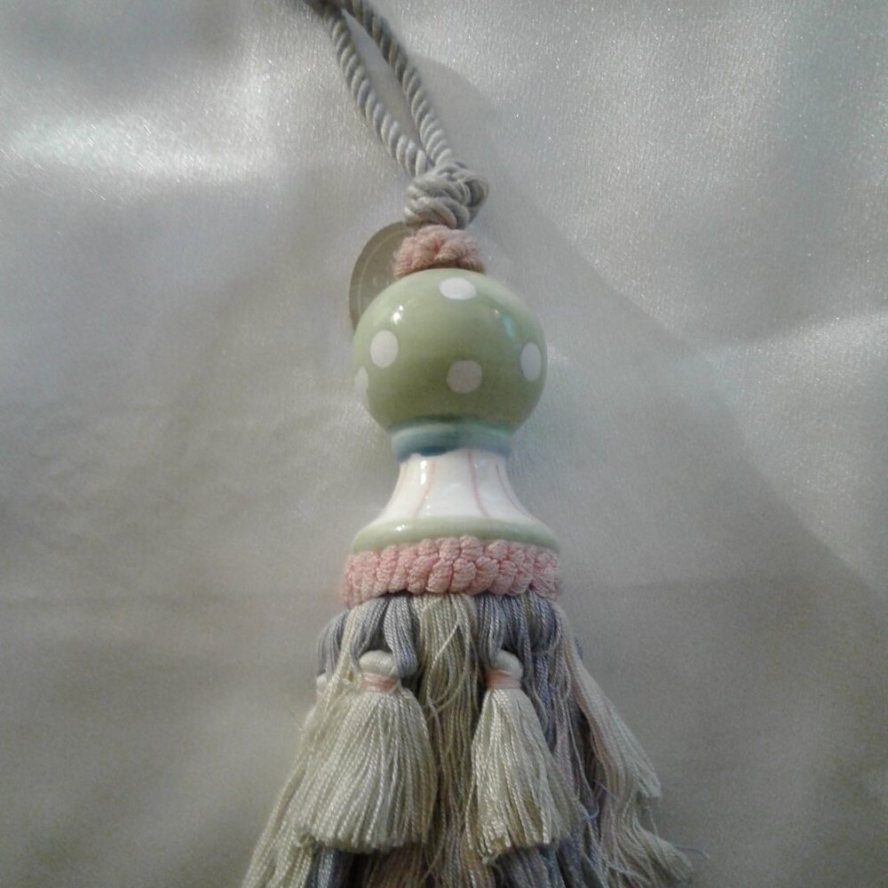 New! Hand-Painted Ceramic Curtain Lime Green Polka-dot Tie-Back Tassel